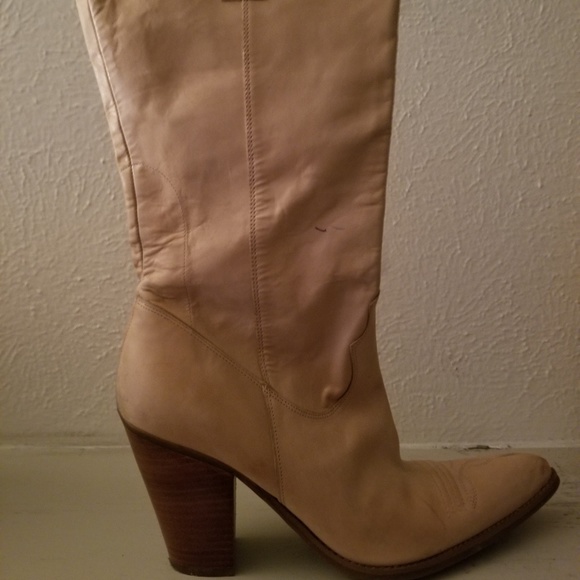 Ladies Boots - Picture 3 of 3